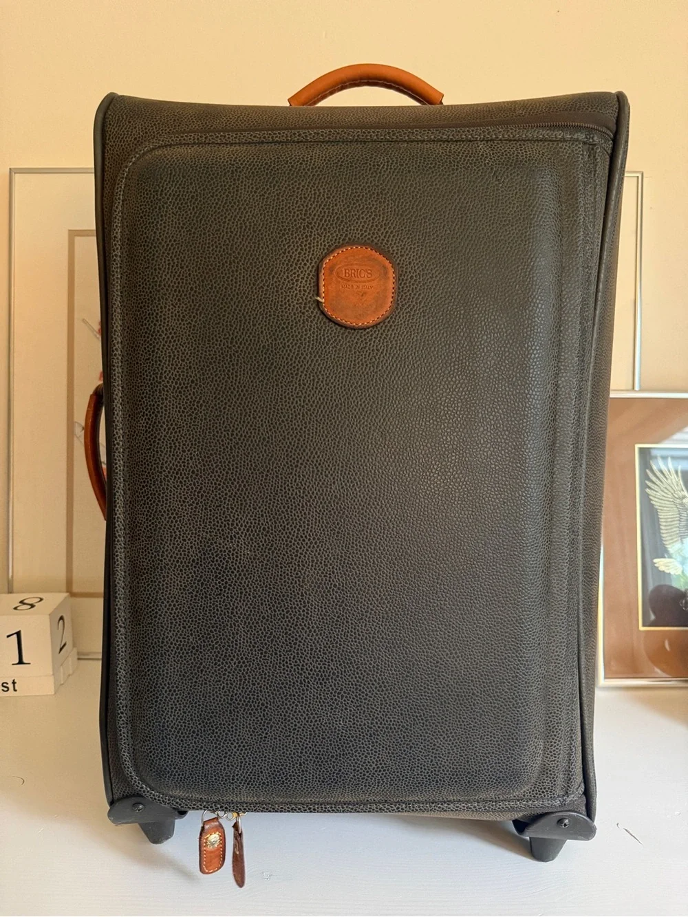 Brics textured carry